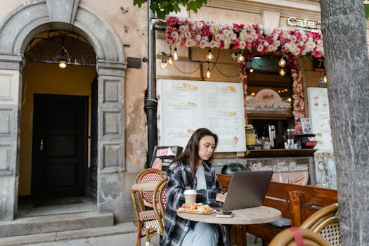 Freelancer laptop kavezaban
